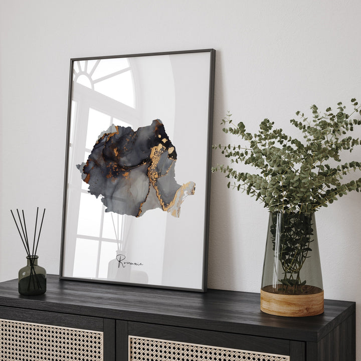 Romania Map Black & Gold Wall Art Print [EV]